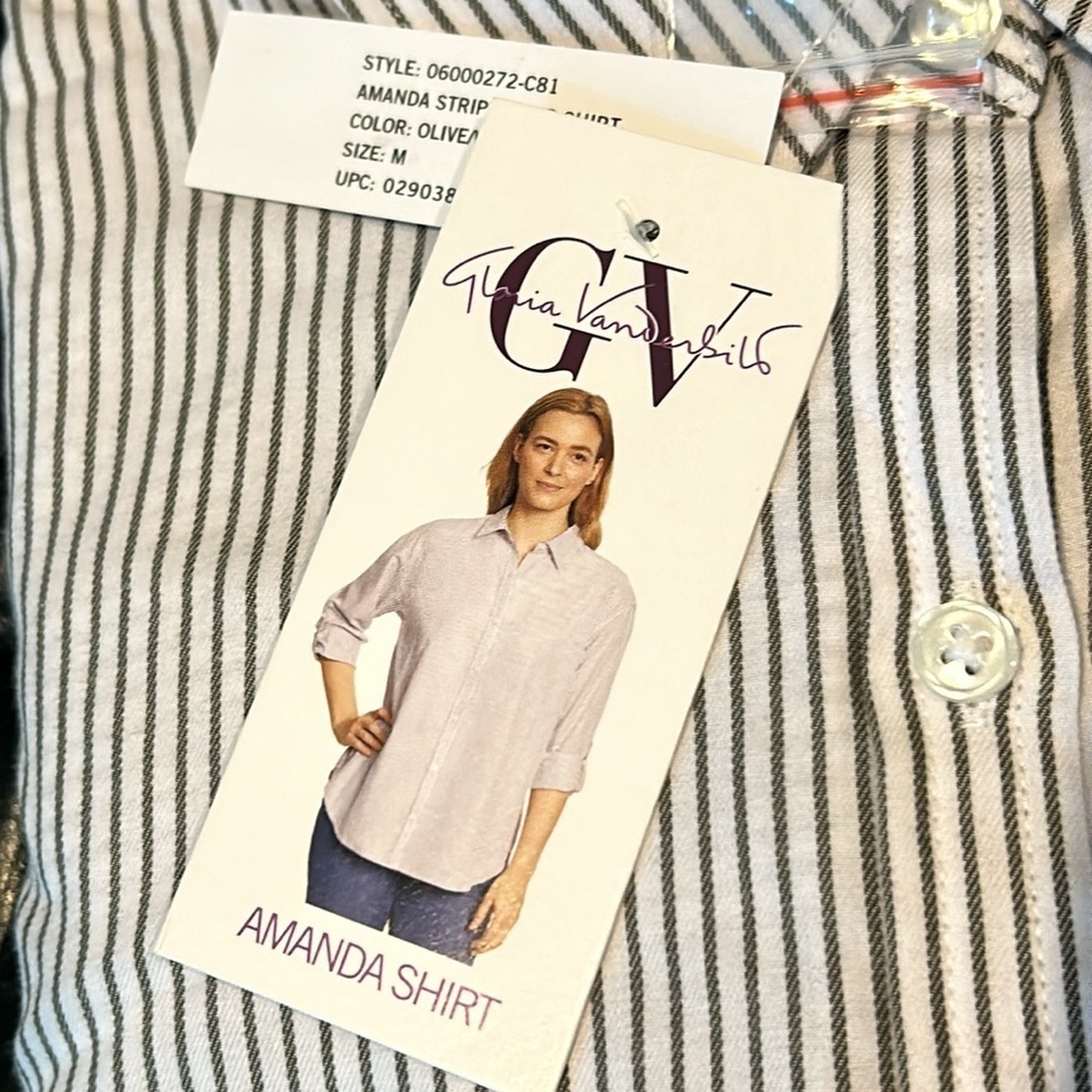Gloria Vanderbilt NWTs Amanda Striped Shirt non-iron 60% Cotton 40% Polyester - Picture 2 of 8